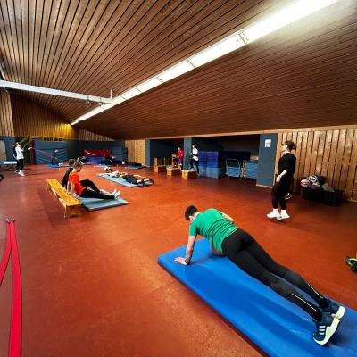 Kraftzirkel Trainingslager